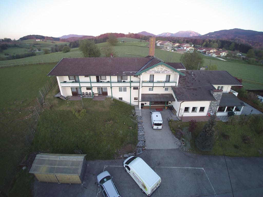 Chiemgau Hotel Viktoria Grabenstätt Exterior photo
