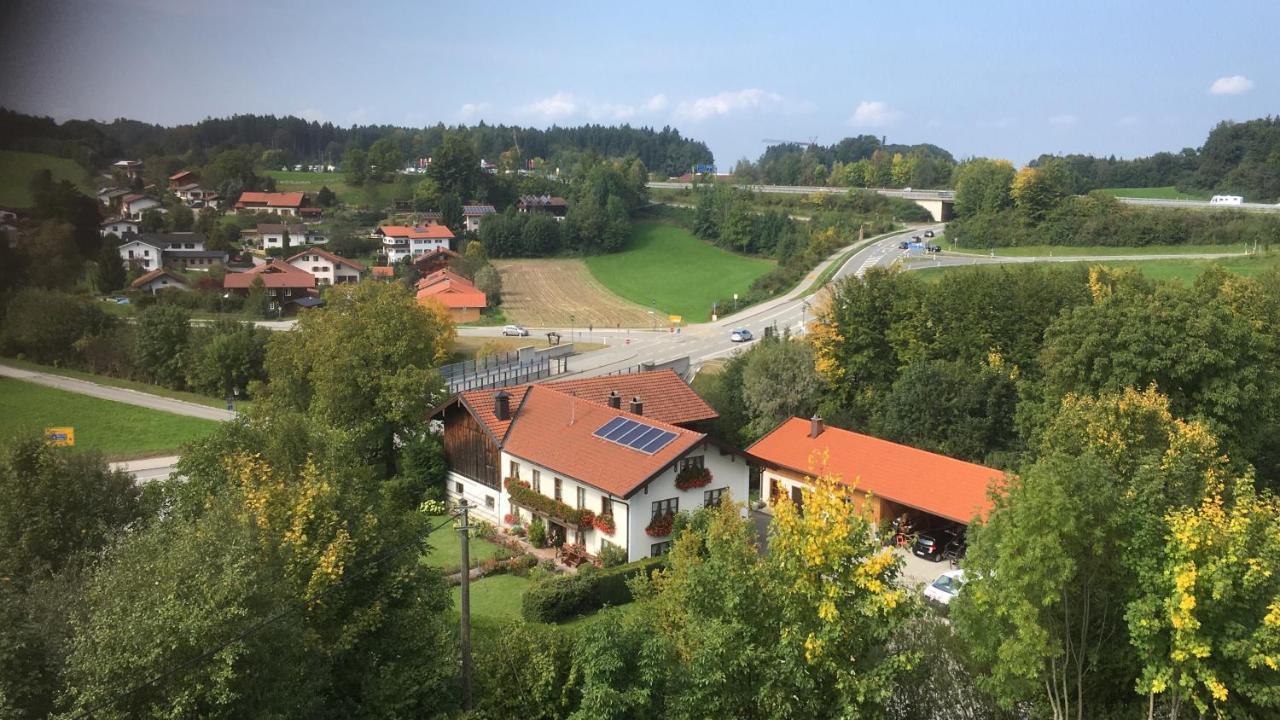Chiemgau Hotel Viktoria Grabenstätt Exterior photo